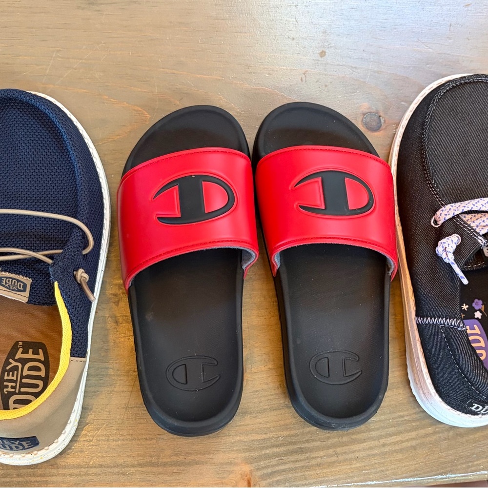Boys size 4 shoes new